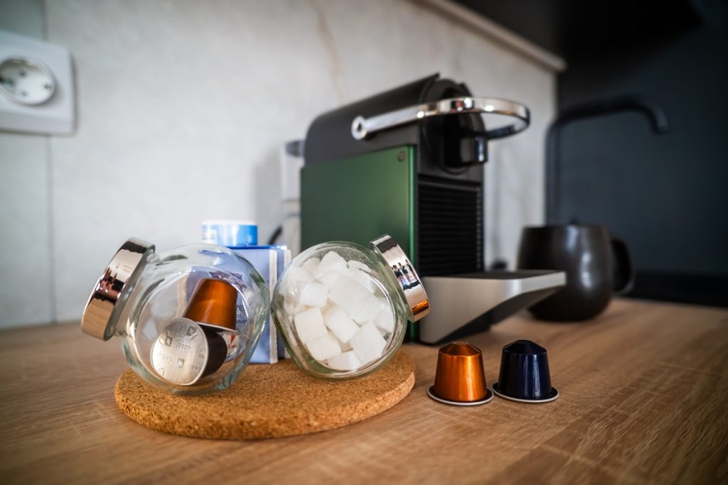 Full kitchen image 2