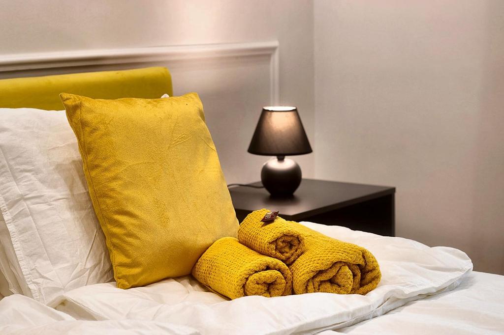 Bedroom image 3