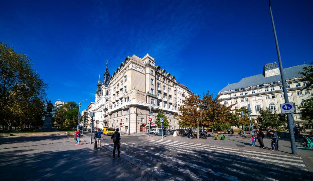 Additional photos image 4
