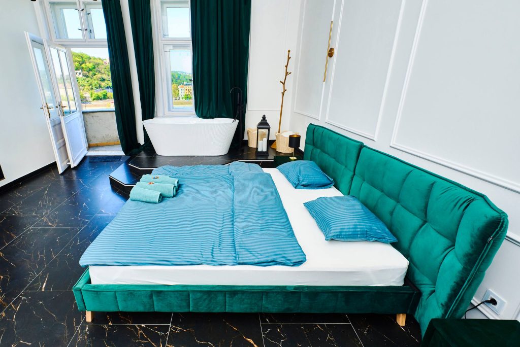 Emerald Residence