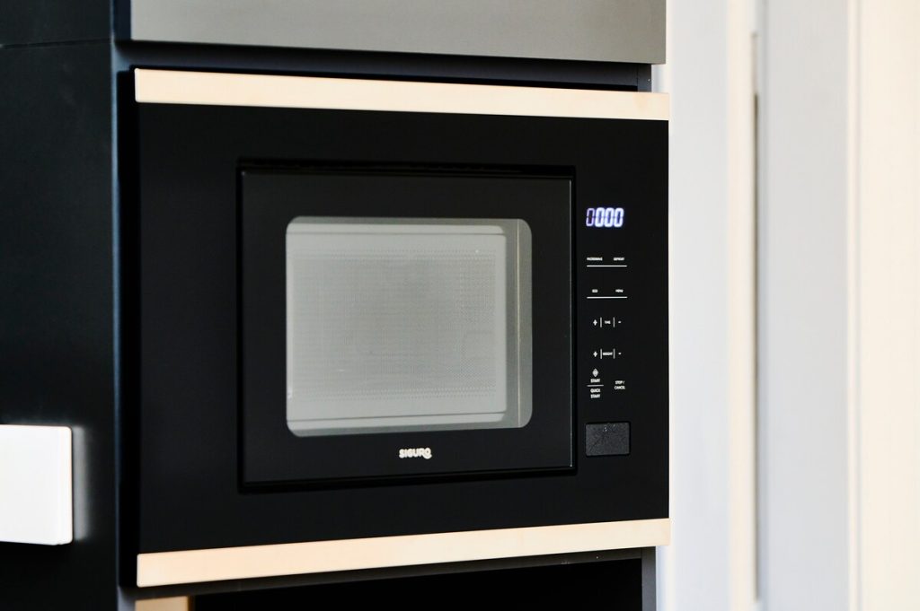 Full kitchen image 1