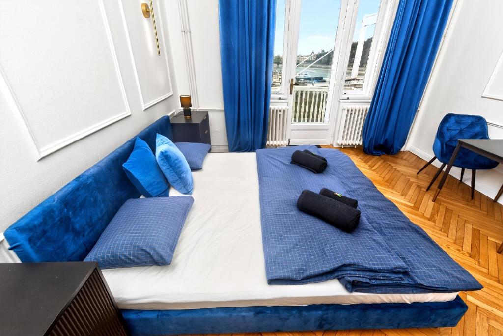 Bedroom image 2