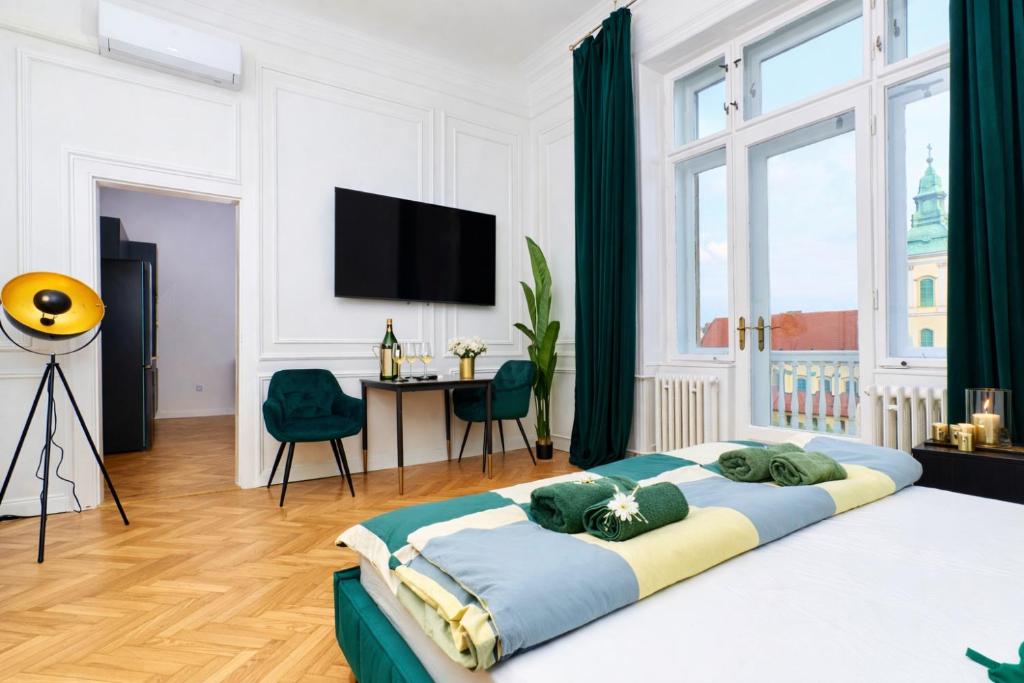 Bedroom image 1
