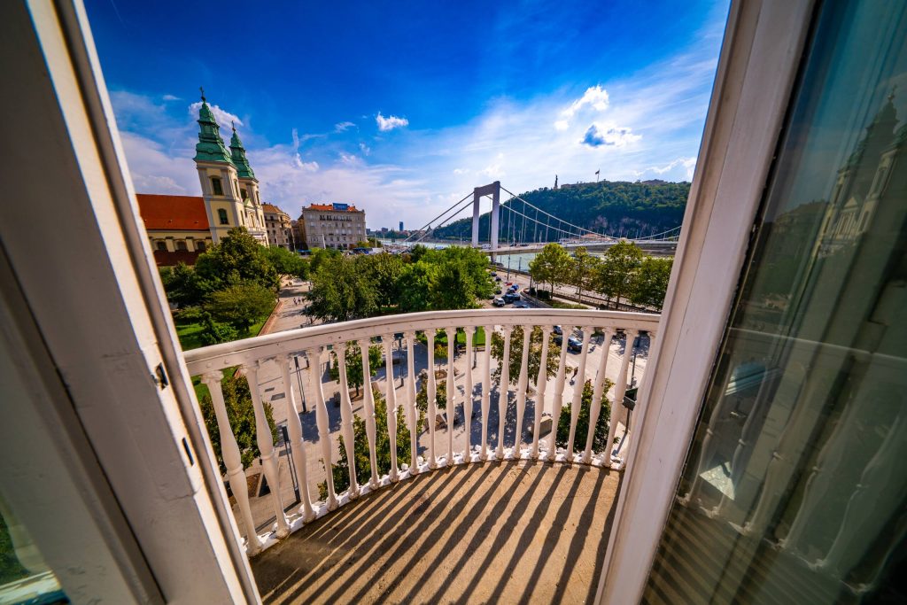 Balcony Suite
