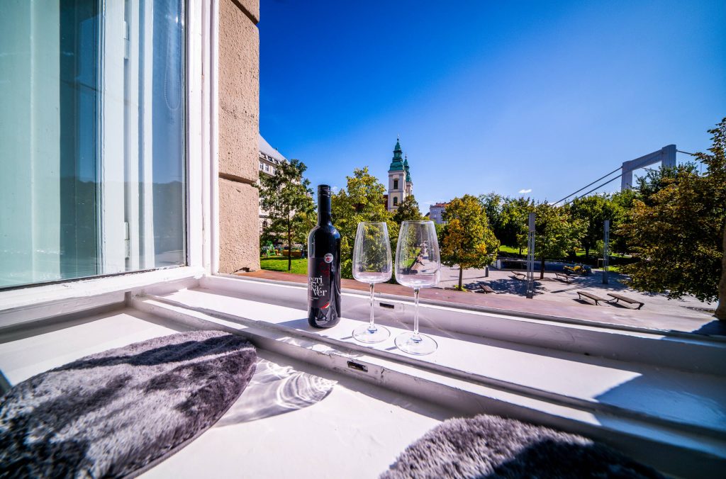 Bridge View Suite
